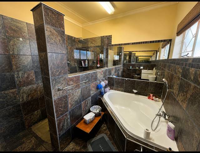 4 BEDROOM HOUSE FOR SALE IN MEYERTON CENTRAL